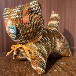 Chat en laine - Noisette - CH 210